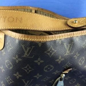 Authentic Louis Vuitton Delightful GM.